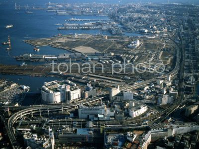 横浜駅とみなとみらい予定地区-(1987)