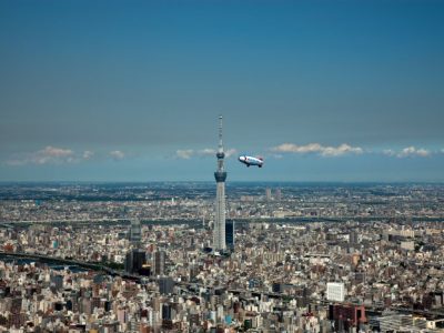 飛行船と東京スカイツリー